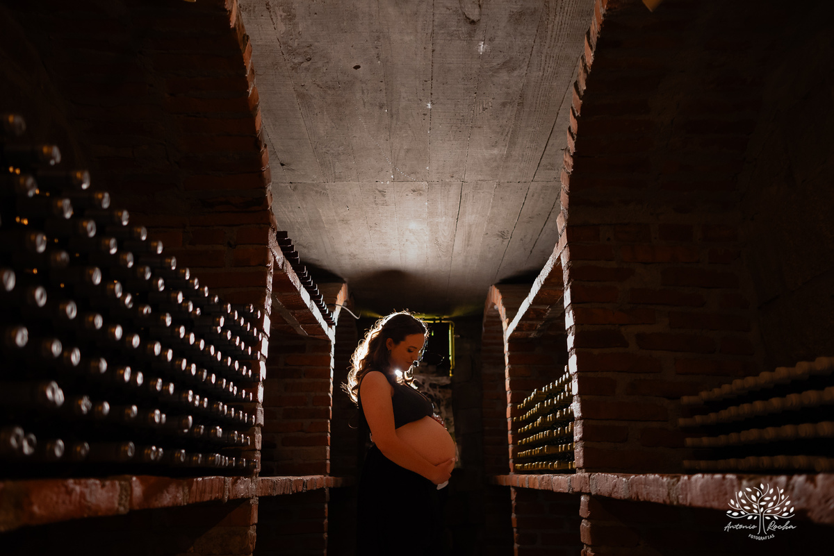 ensaio de gestante - Maiara e Filipe - espera do Théo - vinícola Nardello - manhã ensolarada - fotos de gestante - fotografia de família - registro de momentos - pais de primeira viagem - ensaio gestante ao ar livre - Antonio Rocha Fotografias - Pelotas