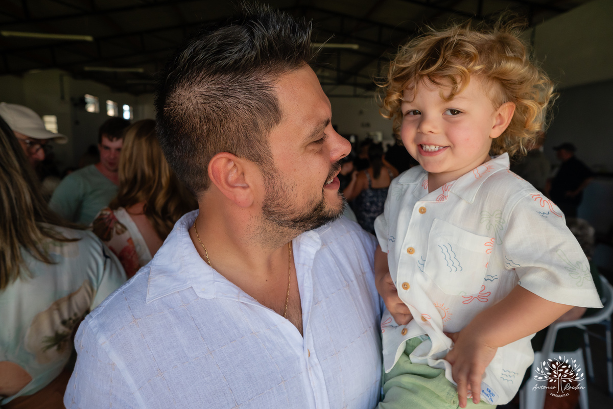 Comemoração - Aniversário - Bento - 2 anos - 60 anos - Avós - Família - Festa - Fotografia - Registro - Memórias - Música ao vivo - Bandinha - Interior - Amigos - Emoção - Alegria - Gestação - Caio - Momentos especiais -Antonio Rocha Fotografias - Pelotas