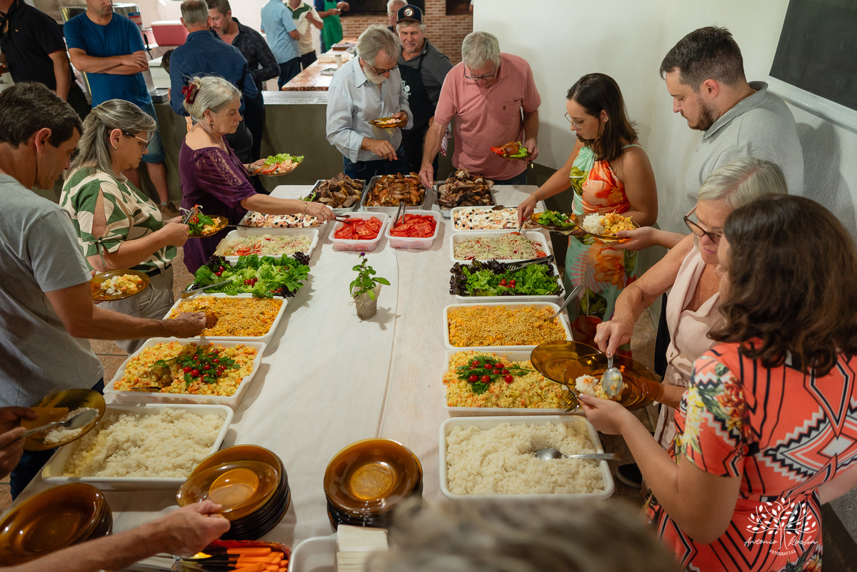 Comemoração - Aniversário - Bento - 2 anos - 60 anos - Avós - Família - Festa - Fotografia - Registro - Memórias - Música ao vivo - Bandinha - Interior - Amigos - Emoção - Alegria - Gestação - Caio - Momentos especiais -Antonio Rocha Fotografias - Pelotas