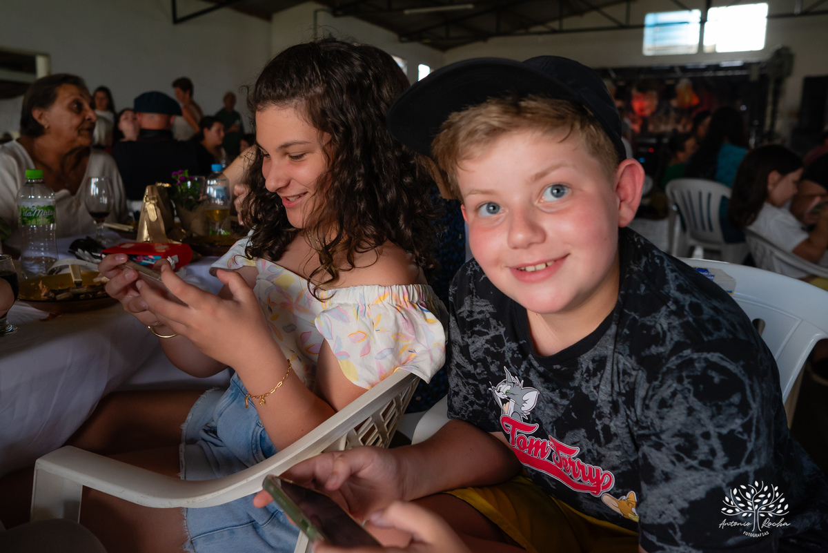 Comemoração - Aniversário - Bento - 2 anos - 60 anos - Avós - Família - Festa - Fotografia - Registro - Memórias - Música ao vivo - Bandinha - Interior - Amigos - Emoção - Alegria - Gestação - Caio - Momentos especiais -Antonio Rocha Fotografias - Pelotas