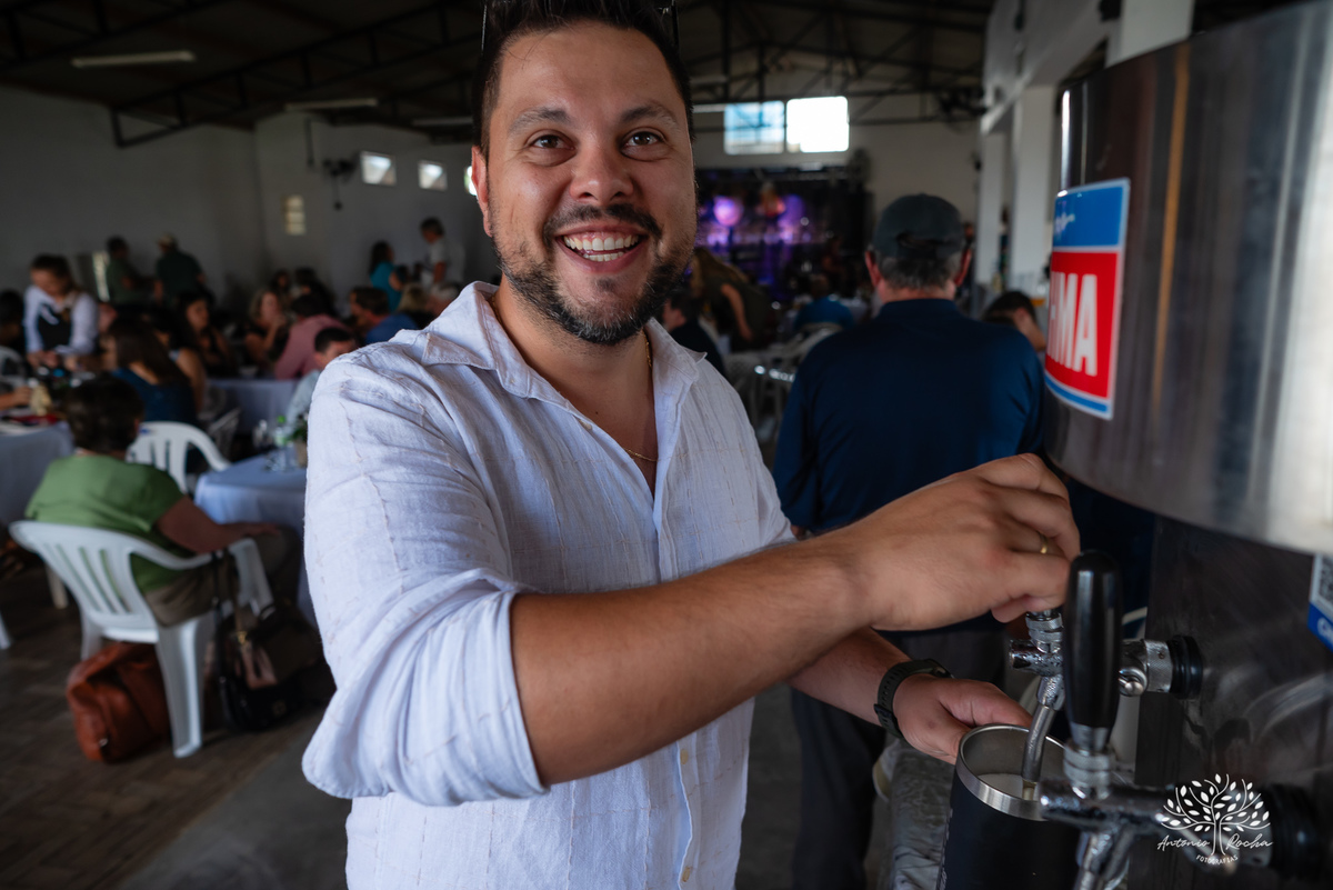 Comemoração - Aniversário - Bento - 2 anos - 60 anos - Avós - Família - Festa - Fotografia - Registro - Memórias - Música ao vivo - Bandinha - Interior - Amigos - Emoção - Alegria - Gestação - Caio - Momentos especiais -Antonio Rocha Fotografias - Pelotas