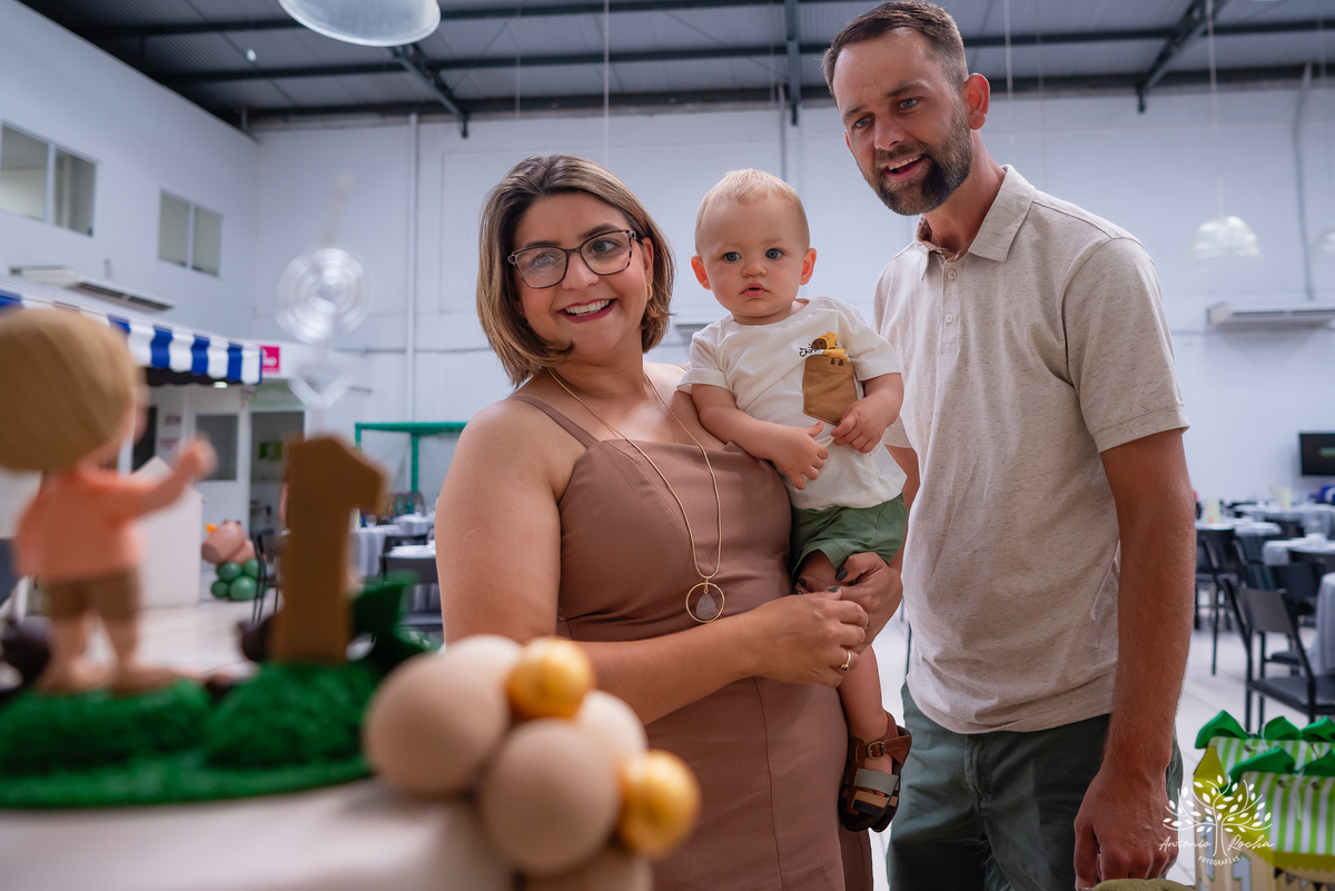 Primeiro aninho - festa infantil - fotografia de aniversário - registros especiais - crianças brincando - fotografia espontânea - fotografia profissional - evento infantil - emoção - fotografia documental - fotógrafo de família – Antonio Rocha Fotografias