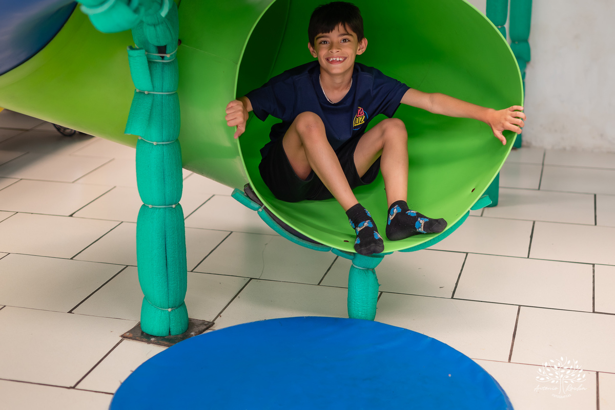 Primeiro aninho - festa infantil - fotografia de aniversário - registros especiais - crianças brincando - fotografia espontânea - fotografia profissional - evento infantil - emoção - fotografia documental - fotógrafo de família – Antonio Rocha Fotografias