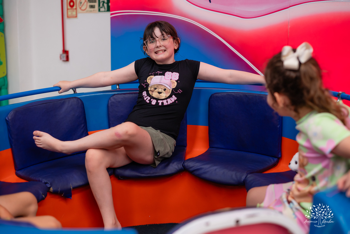 Primeiro aninho - festa infantil - fotografia de aniversário - registros especiais - crianças brincando - fotografia espontânea - fotografia profissional - evento infantil - emoção - fotografia documental - fotógrafo de família – Antonio Rocha Fotografias