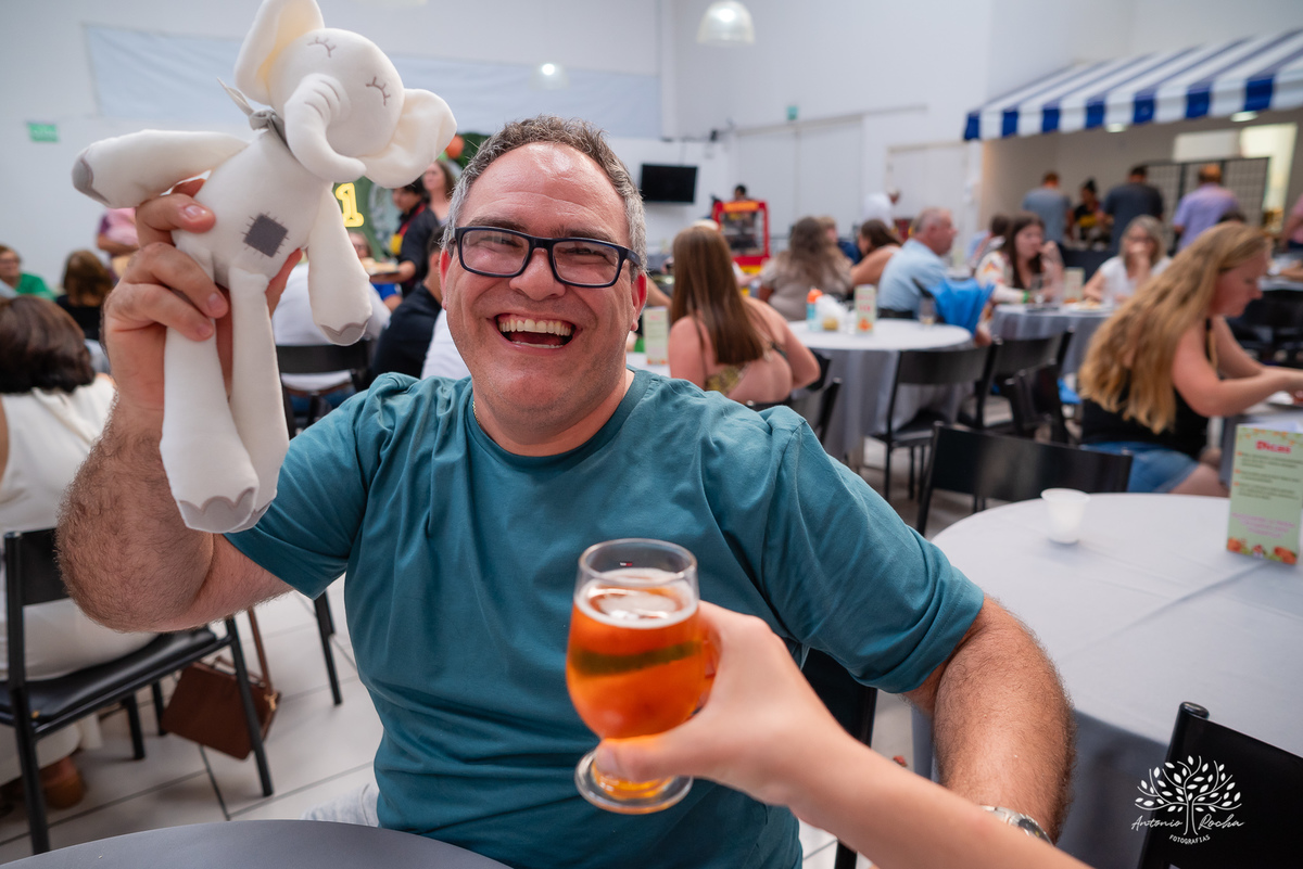 Primeiro aninho - festa infantil - fotografia de aniversário - registros especiais - crianças brincando - fotografia espontânea - fotografia profissional - evento infantil - emoção - fotografia documental - fotógrafo de família – Antonio Rocha Fotografias