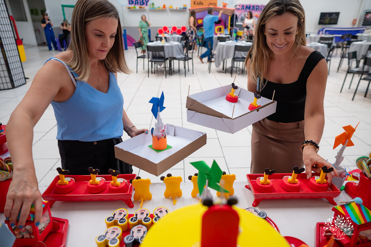 Gael - aniversário - festa infantil - 1 ano - amor - alegria - fotografia - memórias - família - diversão - carinho - sorrisos - momentos especiais - recordações – celebração – Pelotas – Antonio Rocha Fotografias – Michey – Cliff Kids