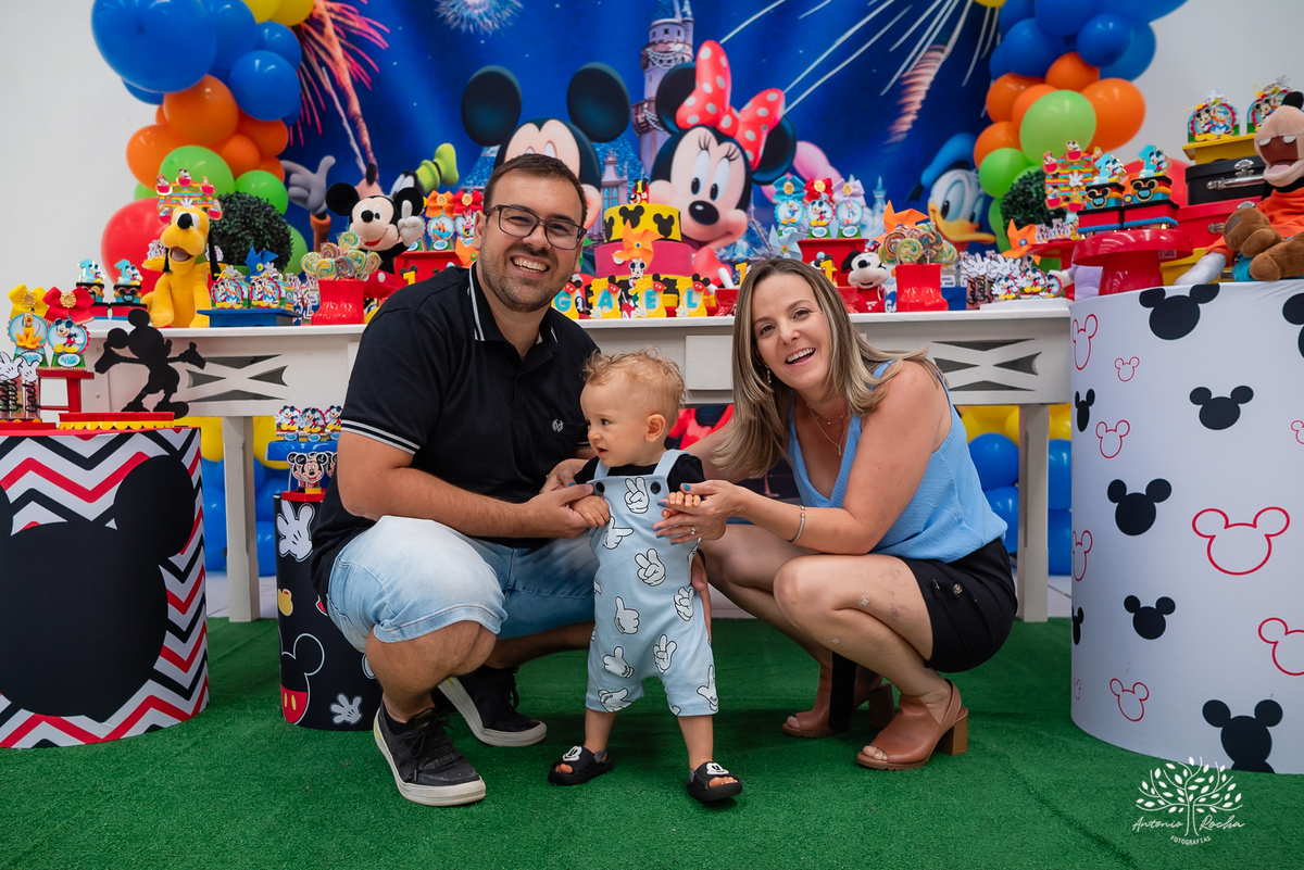 Gael - aniversário - festa infantil - 1 ano - amor - alegria - fotografia - memórias - família - diversão - carinho - sorrisos - momentos especiais - recordações – celebração – Pelotas – Antonio Rocha Fotografias – Michey – Cliff Kids