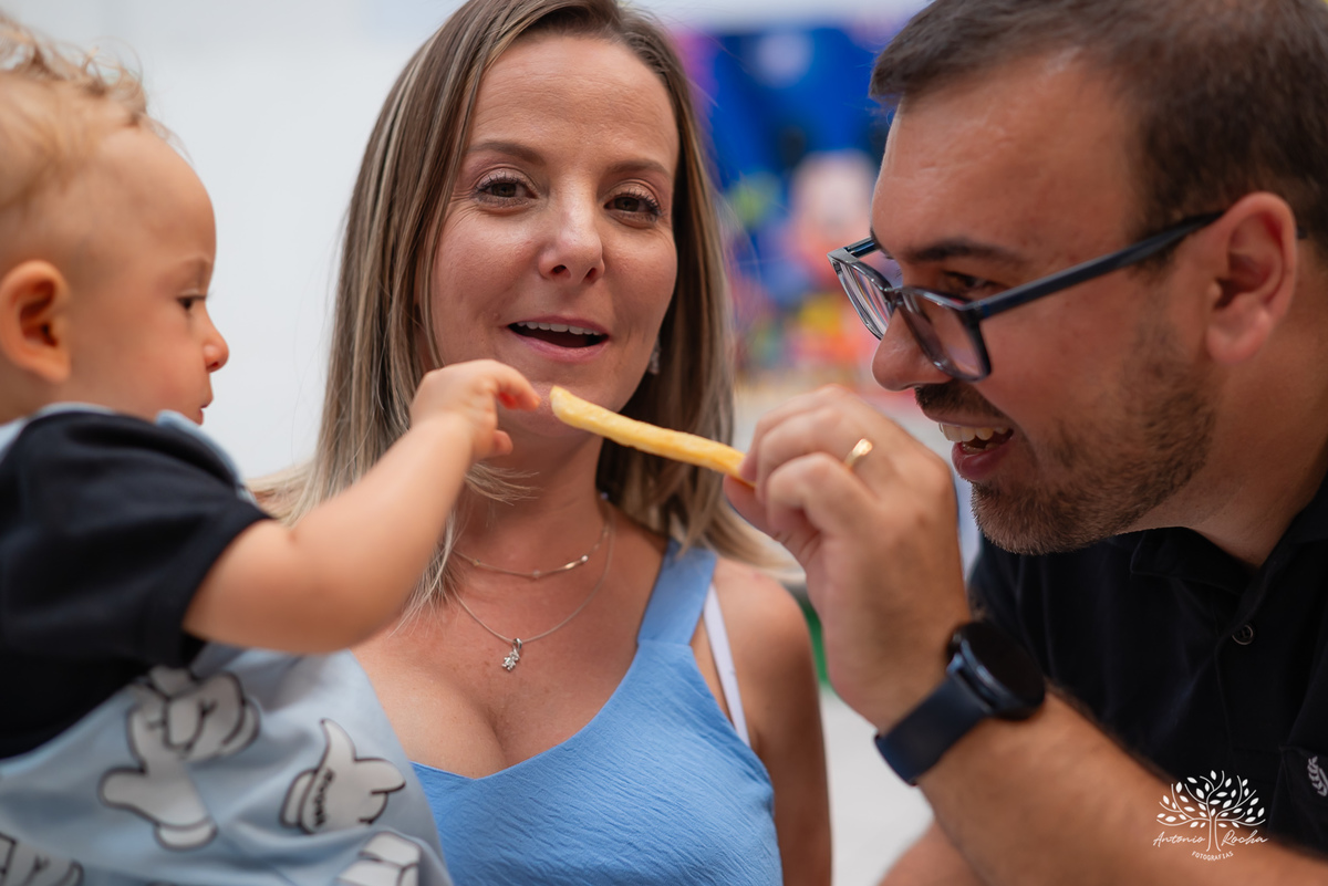 Gael - aniversário - festa infantil - 1 ano - amor - alegria - fotografia - memórias - família - diversão - carinho - sorrisos - momentos especiais - recordações – celebração – Pelotas – Antonio Rocha Fotografias – Michey – Cliff Kids
