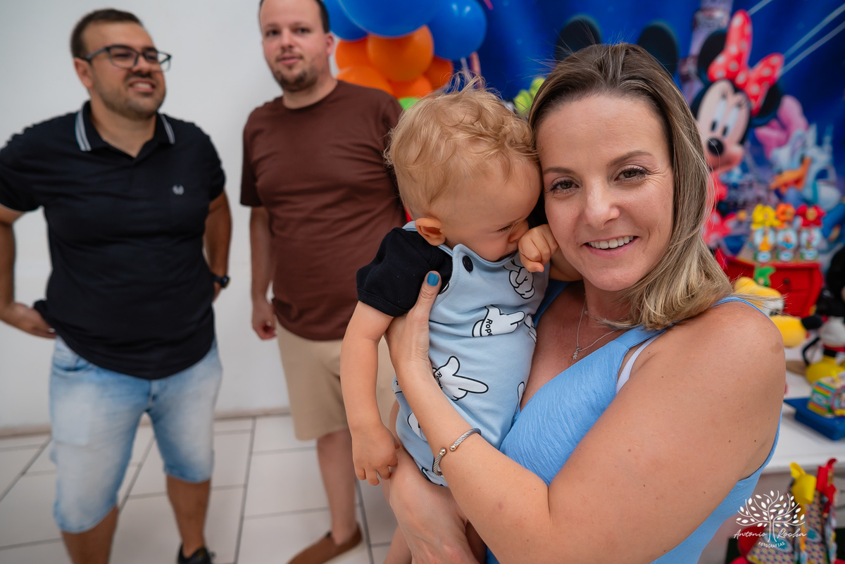 Gael - aniversário - festa infantil - 1 ano - amor - alegria - fotografia - memórias - família - diversão - carinho - sorrisos - momentos especiais - recordações – celebração – Pelotas – Antonio Rocha Fotografias – Michey – Cliff Kids