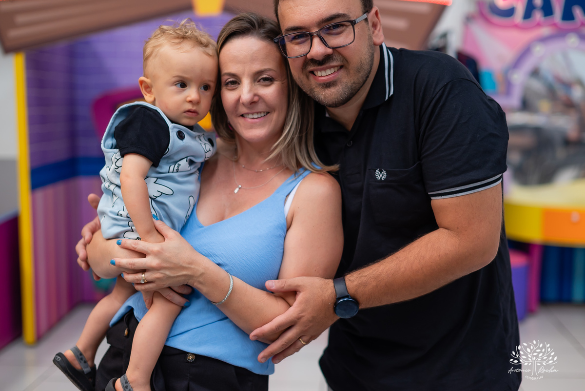 Gael - aniversário - festa infantil - 1 ano - amor - alegria - fotografia - memórias - família - diversão - carinho - sorrisos - momentos especiais - recordações – celebração – Pelotas – Antonio Rocha Fotografias – Michey – Cliff Kids