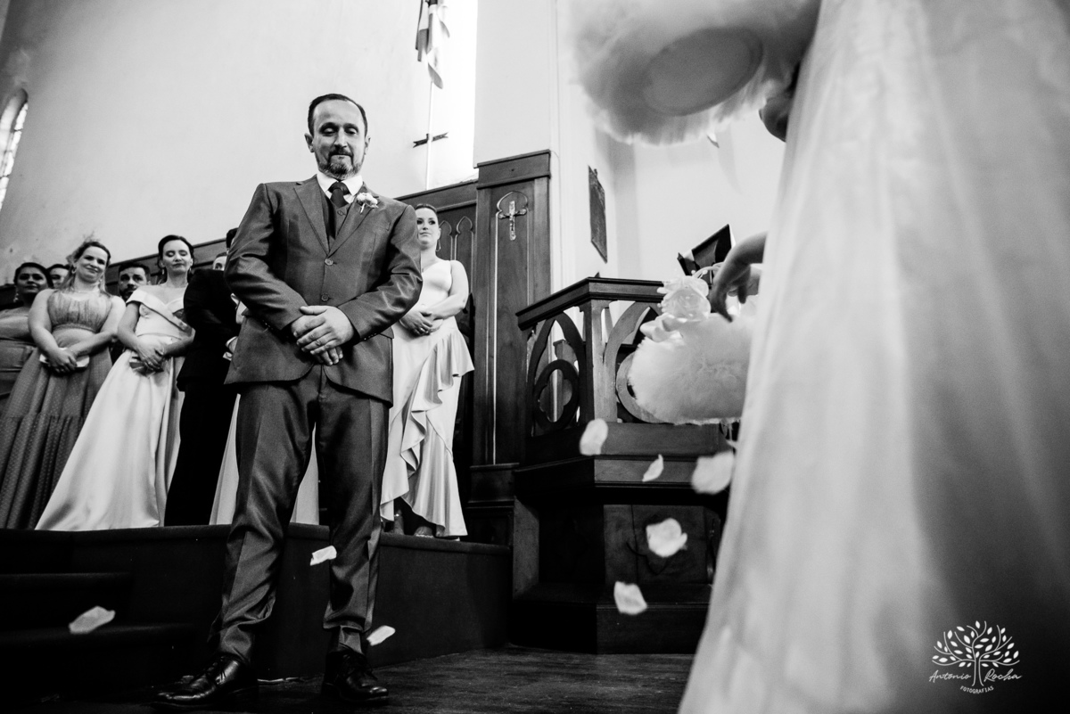 Gabi - Luiz - casamento - amor - cerimônia - Igreja Cabeluda –pet alianças - recepção - pista de dança - celebração - Sant’ Helena Eventos - registros fotográficos - amor verdadeiro - memórias - confiança - carinho - Antonio Rocha Fotografias - Pelotas