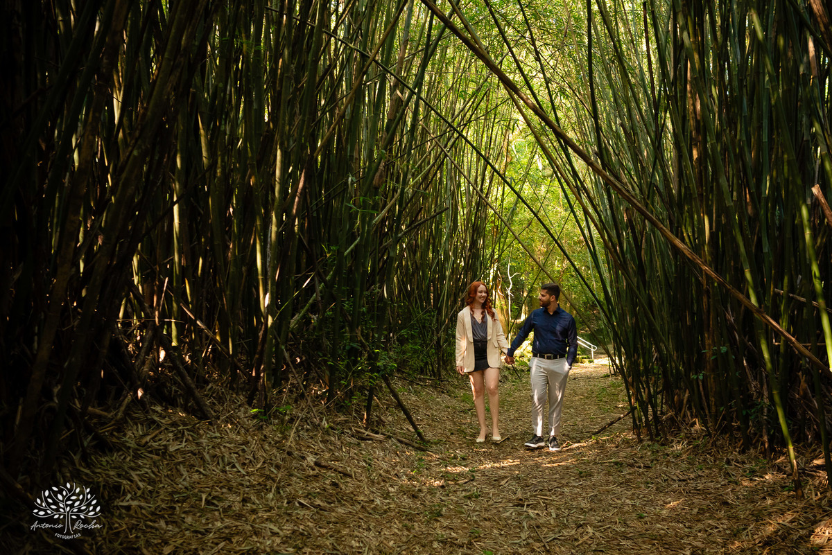 Pré-wedding - Márcia e Leonardo - ensaio fotográfico - Santuário de Guadalupe - entardecer - amor - conexão - cumplicidade - fotografia de casamento - momentos especiais - luz dourada - romance - emoção - casamento - Antonio Rocha Fotografias - Pelotas