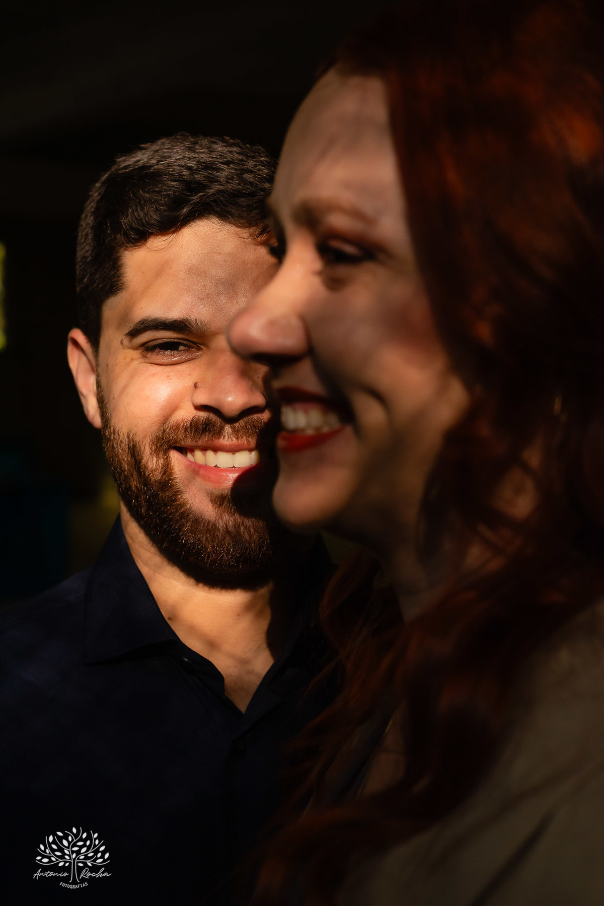 Pré-wedding - Márcia e Leonardo - ensaio fotográfico - Santuário de Guadalupe - entardecer - amor - conexão - cumplicidade - fotografia de casamento - momentos especiais - luz dourada - romance - emoção - casamento - Antonio Rocha Fotografias - Pelotas