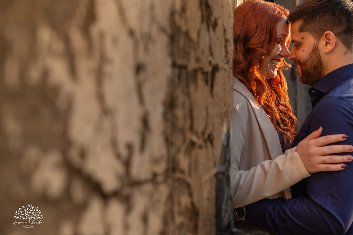 Pré-wedding - Márcia e Leonardo - ensaio fotográfico - Santuário de Guadalupe - entardecer - amor - conexão - cumplicidade - fotografia de casamento - momentos especiais - luz dourada - romance - emoção - casamento - Antonio Rocha Fotografias - Pelotas