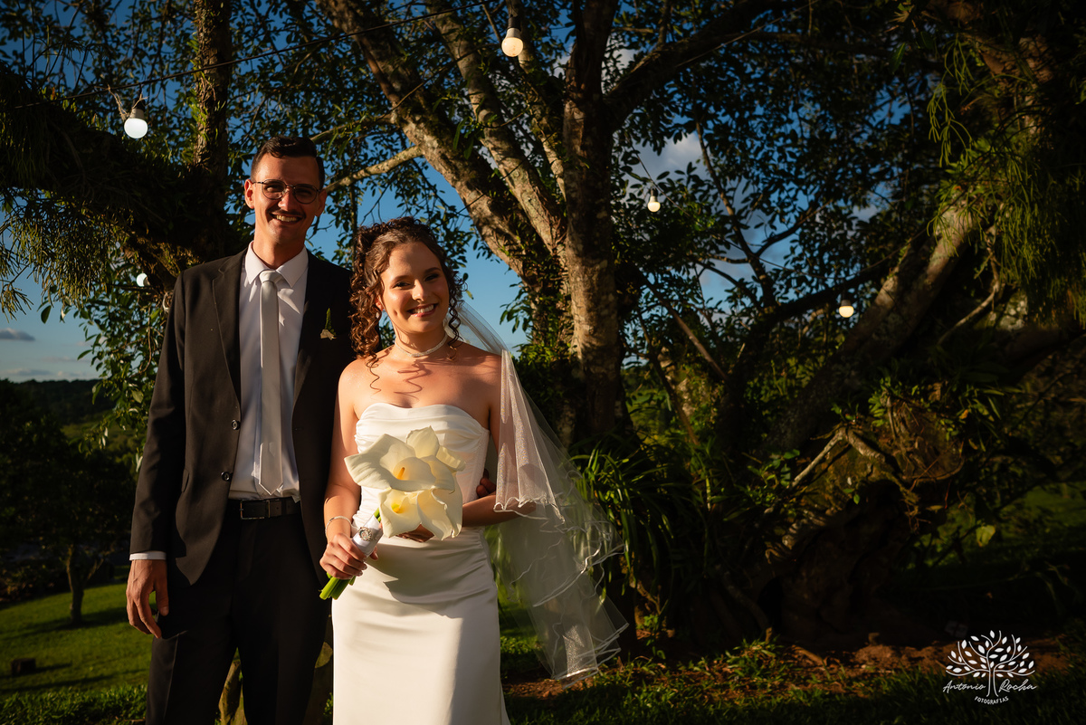casamento - amor - cumplicidade - fé - celebração - cerimônia - emoção - parceria - noivos - festa - fotografia - lembranças - família - amigos - dança - alegria - igreja - carros antigos -  felicidade - Pelotas - Antonio Rocha Fotografias - Casa Wille
