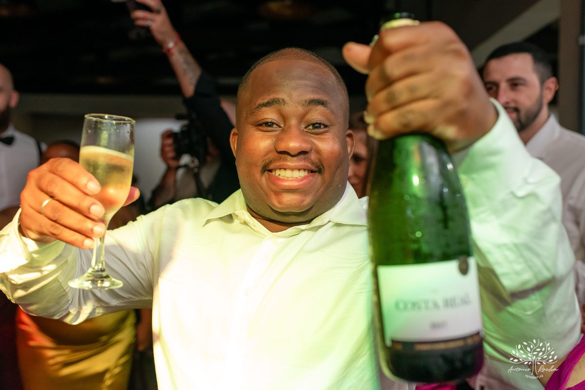 casamento - amor - cumplicidade - fé - celebração - cerimônia - emoção - parceria - noivos - festa - fotografia - lembranças - família - amigos - dança - alegria - igreja - carros antigos -  felicidade - Pelotas - Antonio Rocha Fotografias - Casa Wille