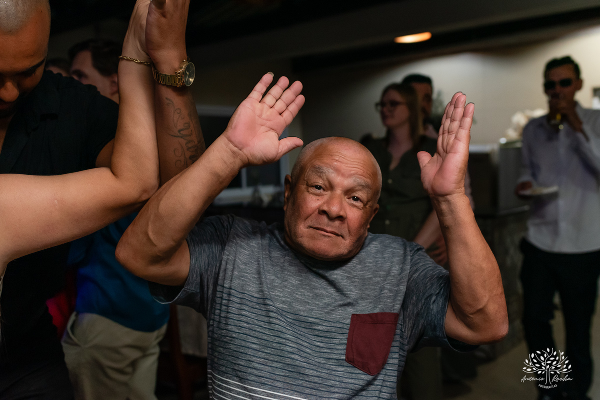 casamento - amor - cumplicidade - fé - celebração - cerimônia - emoção - parceria - noivos - festa - fotografia - lembranças - família - amigos - dança - alegria - igreja - carros antigos -  felicidade - Pelotas - Antonio Rocha Fotografias - Casa Wille