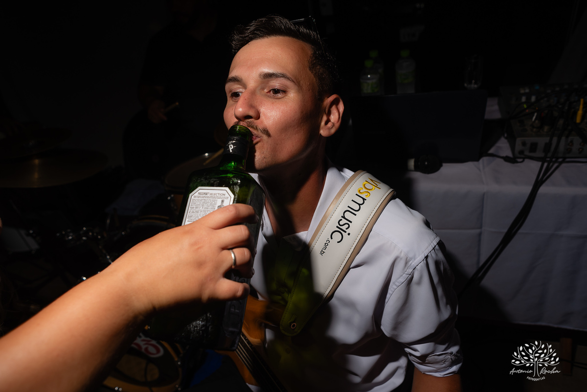 casamento - amor - cumplicidade - fé - celebração - cerimônia - emoção - parceria - noivos - festa - fotografia - lembranças - família - amigos - dança - alegria - igreja - carros antigos -  felicidade - Pelotas - Antonio Rocha Fotografias - Casa Wille