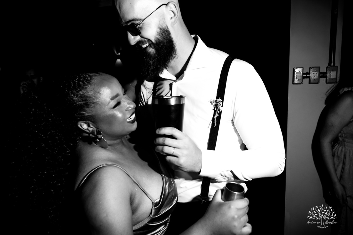 casamento - amor - cumplicidade - fé - celebração - cerimônia - emoção - parceria - noivos - festa - fotografia - lembranças - família - amigos - dança - alegria - igreja - carros antigos -  felicidade - Pelotas - Antonio Rocha Fotografias - Casa Wille