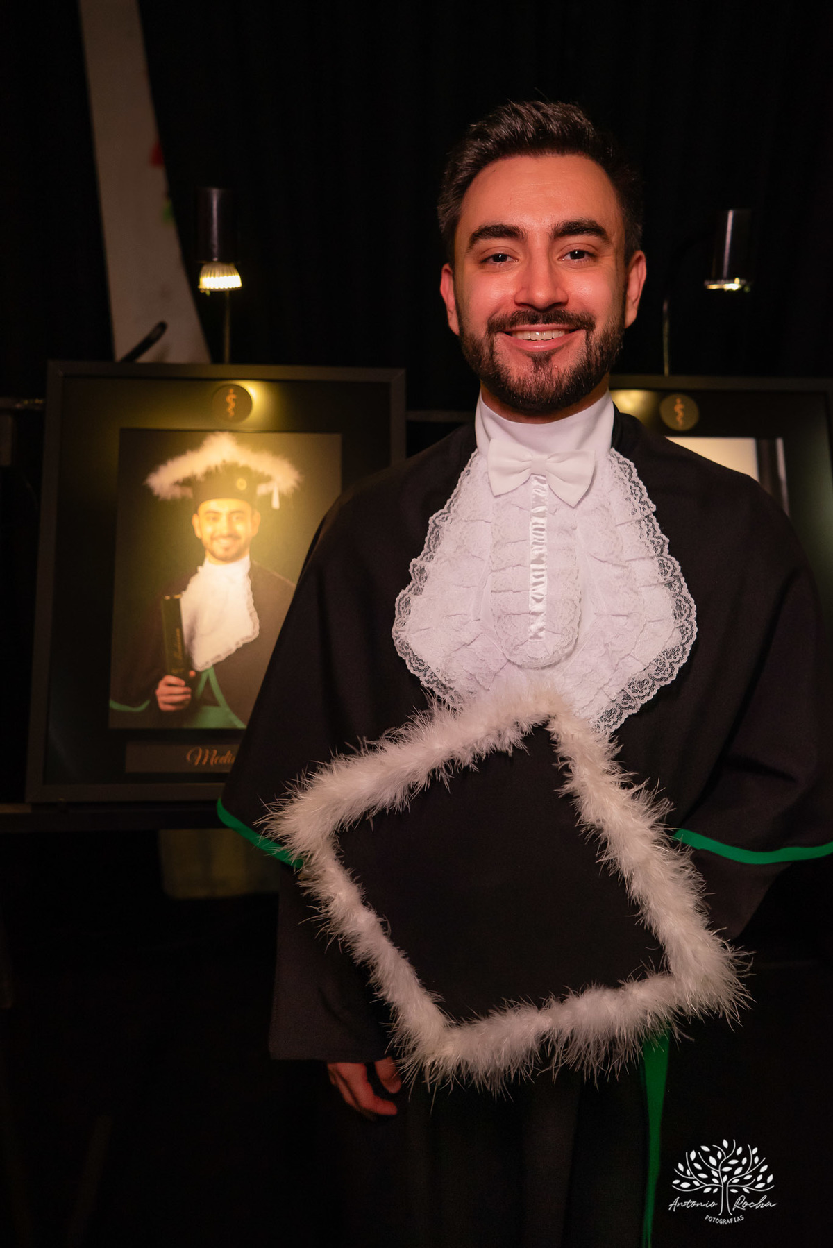 João Vitor - formatura - Medicina - UCPel - colação de grau - recepção - celebração - família - amigos - professores - conquista - emoção - registro - fotografia - discurso - crm - doutor - fotos formatura - trajetória - toga - médico - missa - fenadoce