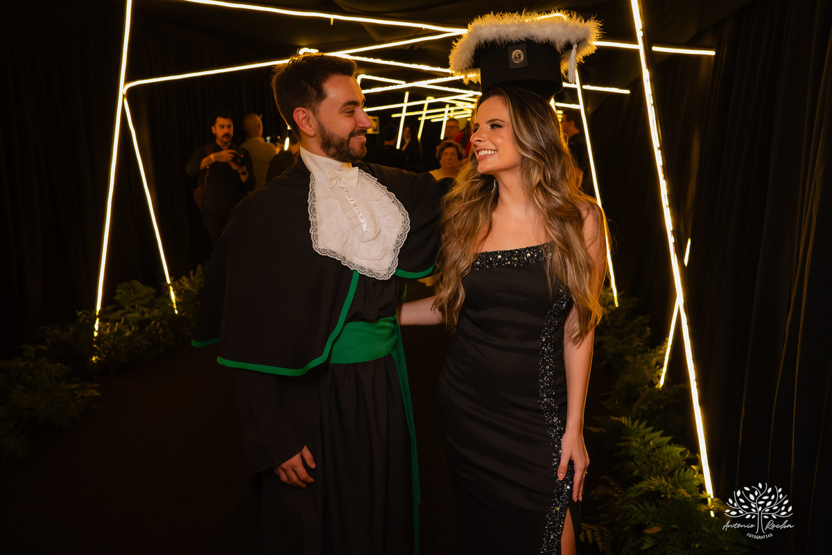 João Vitor - formatura - Medicina - UCPel - colação de grau - recepção - celebração - família - amigos - professores - conquista - emoção - registro - fotografia - discurso - crm - doutor - fotos formatura - trajetória - toga - médico - missa - fenadoce