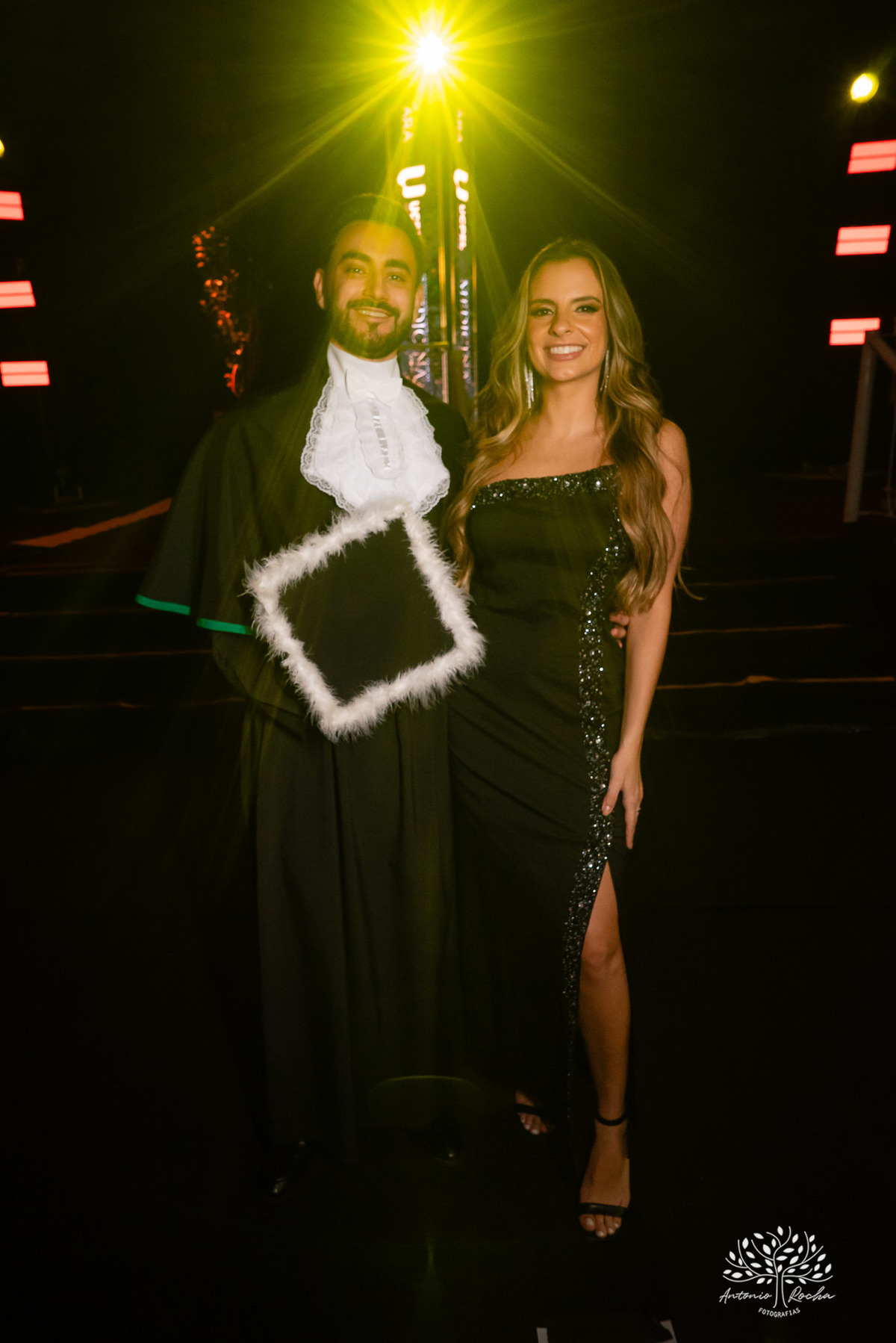 João Vitor - formatura - Medicina - UCPel - colação de grau - recepção - celebração - família - amigos - professores - conquista - emoção - registro - fotografia - discurso - crm - doutor - fotos formatura - trajetória - toga - médico - missa - fenadoce