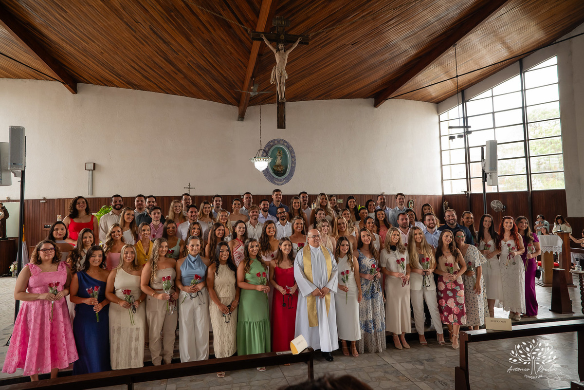 João Vitor - formatura - Medicina - UCPel - colação de grau - recepção - celebração - família - amigos - professores - conquista - emoção - registro - fotografia - discurso - crm - doutor - fotos formatura - trajetória - toga - médico - missa - fenadoce