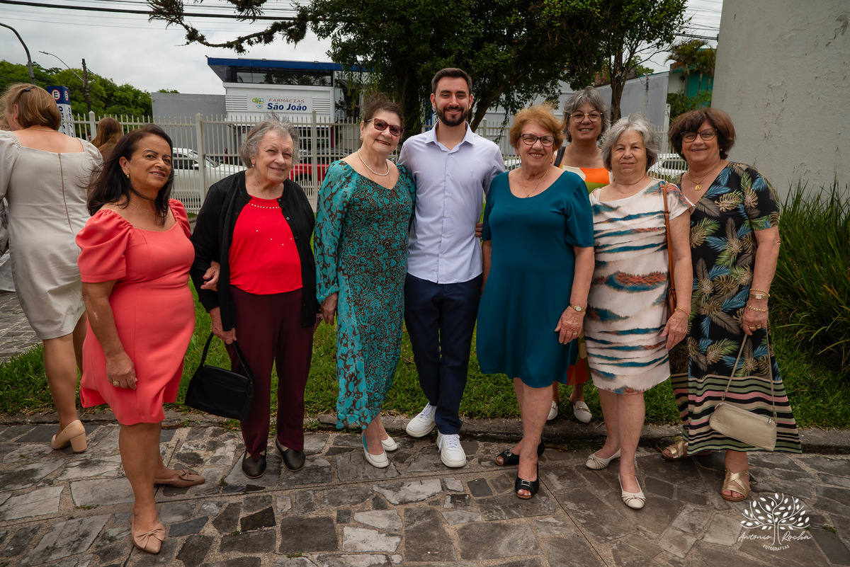 João Vitor - formatura - Medicina - UCPel - colação de grau - recepção - celebração - família - amigos - professores - conquista - emoção - registro - fotografia - discurso - crm - doutor - fotos formatura - trajetória - toga - médico - missa - fenadoce