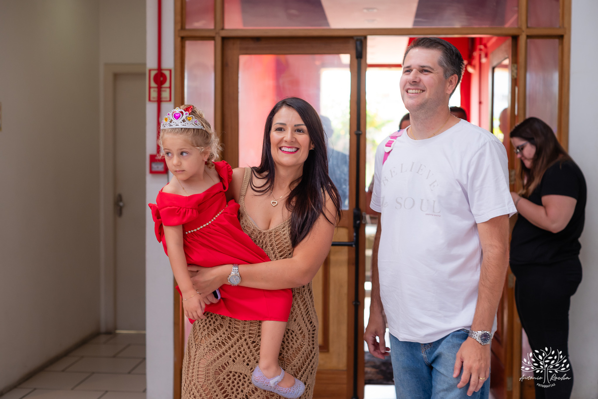fotografia infantil - festa de criança - fotografia espontânea - lembranças da infância - fotografia de aniversário - fotógrafos de família - ensaio infantil - crianças brincando - fotos autênticas – Pelotas – Antonio Rocha Fotografias – Cliff Kids