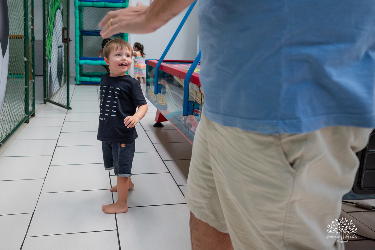 fotografia infantil - festa de criança - fotografia espontânea - lembranças da infância - fotografia de aniversário - fotógrafos de família - ensaio infantil - crianças brincando - fotos autênticas – Pelotas – Antonio Rocha Fotografias – Cliff Kids