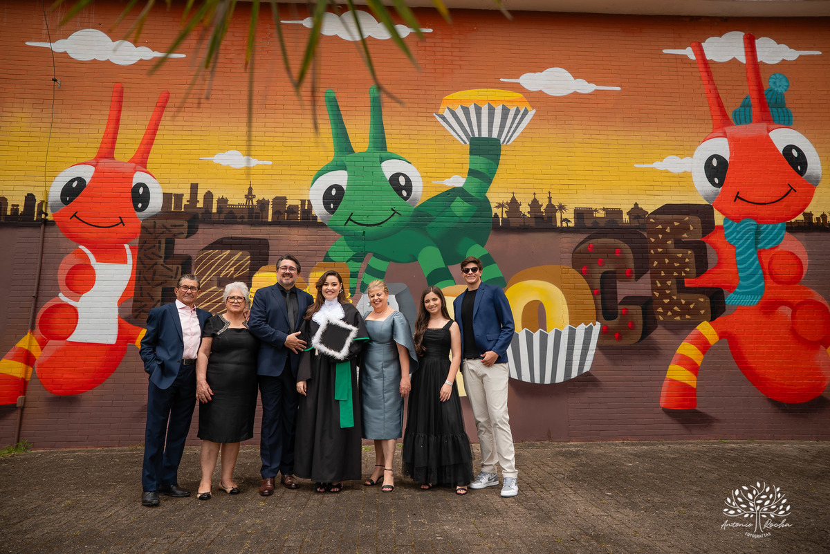 Formatura - Medicina - Maria Vitória - Ensaio de Meio Médico - Prova de Toga - Colação de Grau - Recepção de Formatura - Conquista - Emoção - Fotografia de Formatura - Memórias - Família - Celebração - Gratidão - Antonio Rocha Fotografias - Pelotas - Mavi