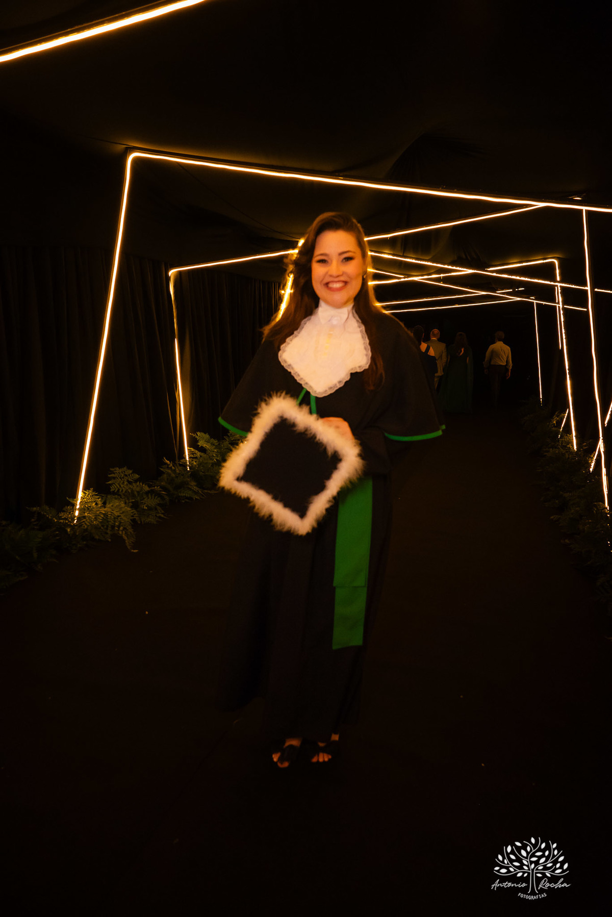 Formatura - Medicina - Maria Vitória - Ensaio de Meio Médico - Prova de Toga - Colação de Grau - Recepção de Formatura - Conquista - Emoção - Fotografia de Formatura - Memórias - Família - Celebração - Gratidão - Antonio Rocha Fotografias - Pelotas - Mavi