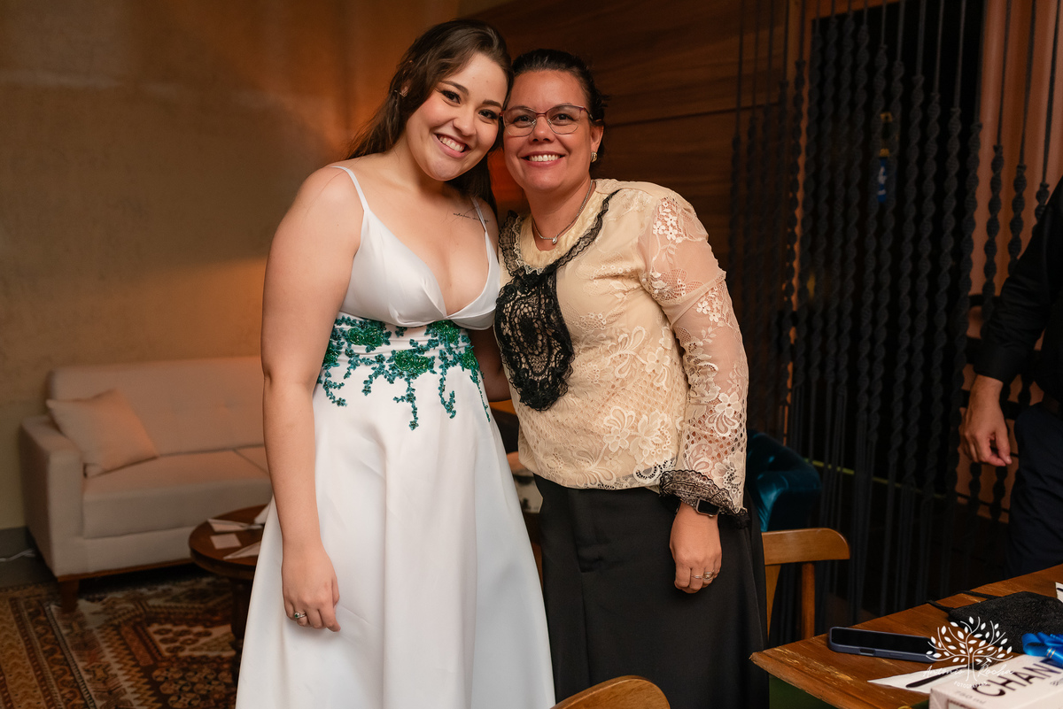 Formatura - Medicina - Maria Vitória - Ensaio de Meio Médico - Prova de Toga - Colação de Grau - Recepção de Formatura - Conquista - Emoção - Fotografia de Formatura - Memórias - Família - Celebração - Gratidão - Antonio Rocha Fotografias - Pelotas - Mavi