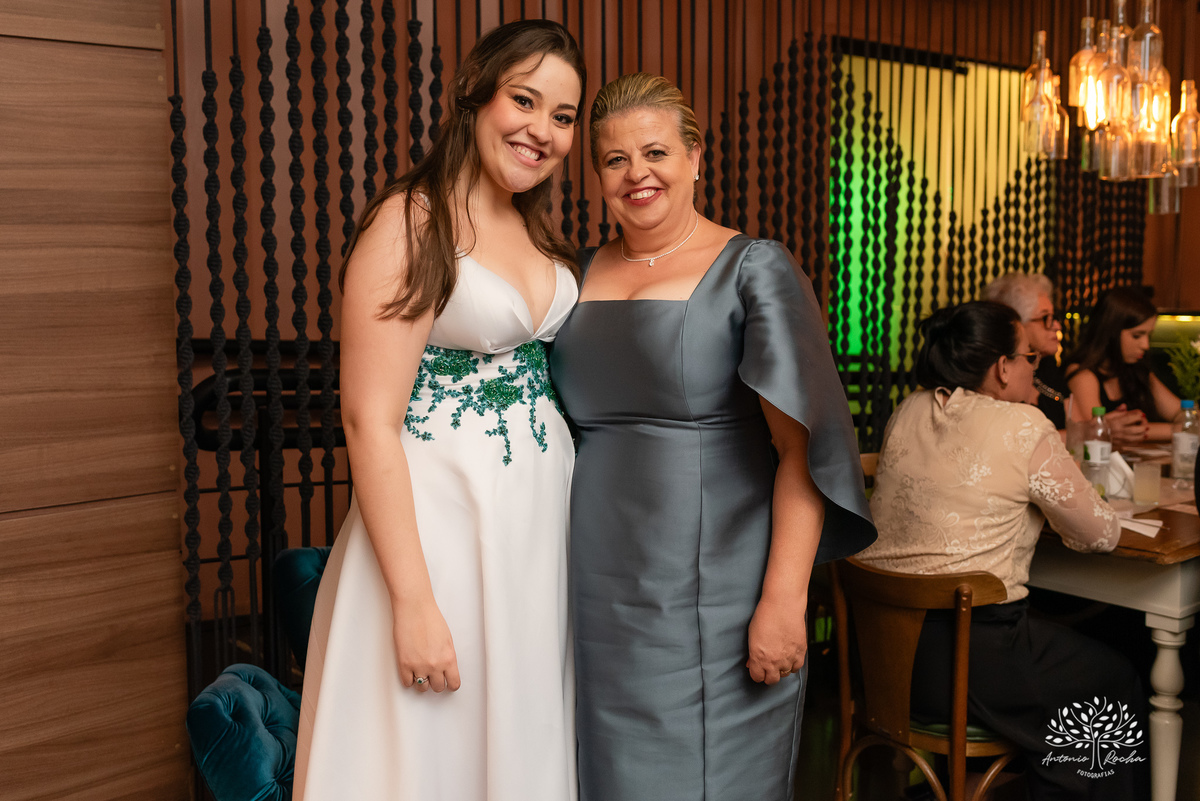 Formatura - Medicina - Maria Vitória - Ensaio de Meio Médico - Prova de Toga - Colação de Grau - Recepção de Formatura - Conquista - Emoção - Fotografia de Formatura - Memórias - Família - Celebração - Gratidão - Antonio Rocha Fotografias - Pelotas - Mavi