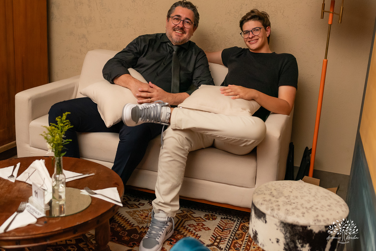 Formatura - Medicina - Maria Vitória - Ensaio de Meio Médico - Prova de Toga - Colação de Grau - Recepção de Formatura - Conquista - Emoção - Fotografia de Formatura - Memórias - Família - Celebração - Gratidão - Antonio Rocha Fotografias - Pelotas - Mavi