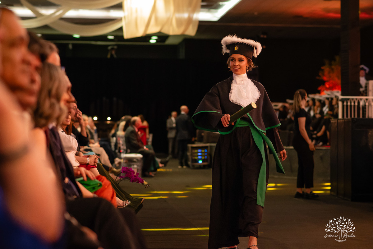 celebração - colação de grau - Centro de Eventos da Fenadoce - Igreja da Luz - Bodega da XV - conquista - emoção - medicina - registro fotográfico - memórias - fotografia de formatura - Antonio Rocha Fotografias - Pelotas