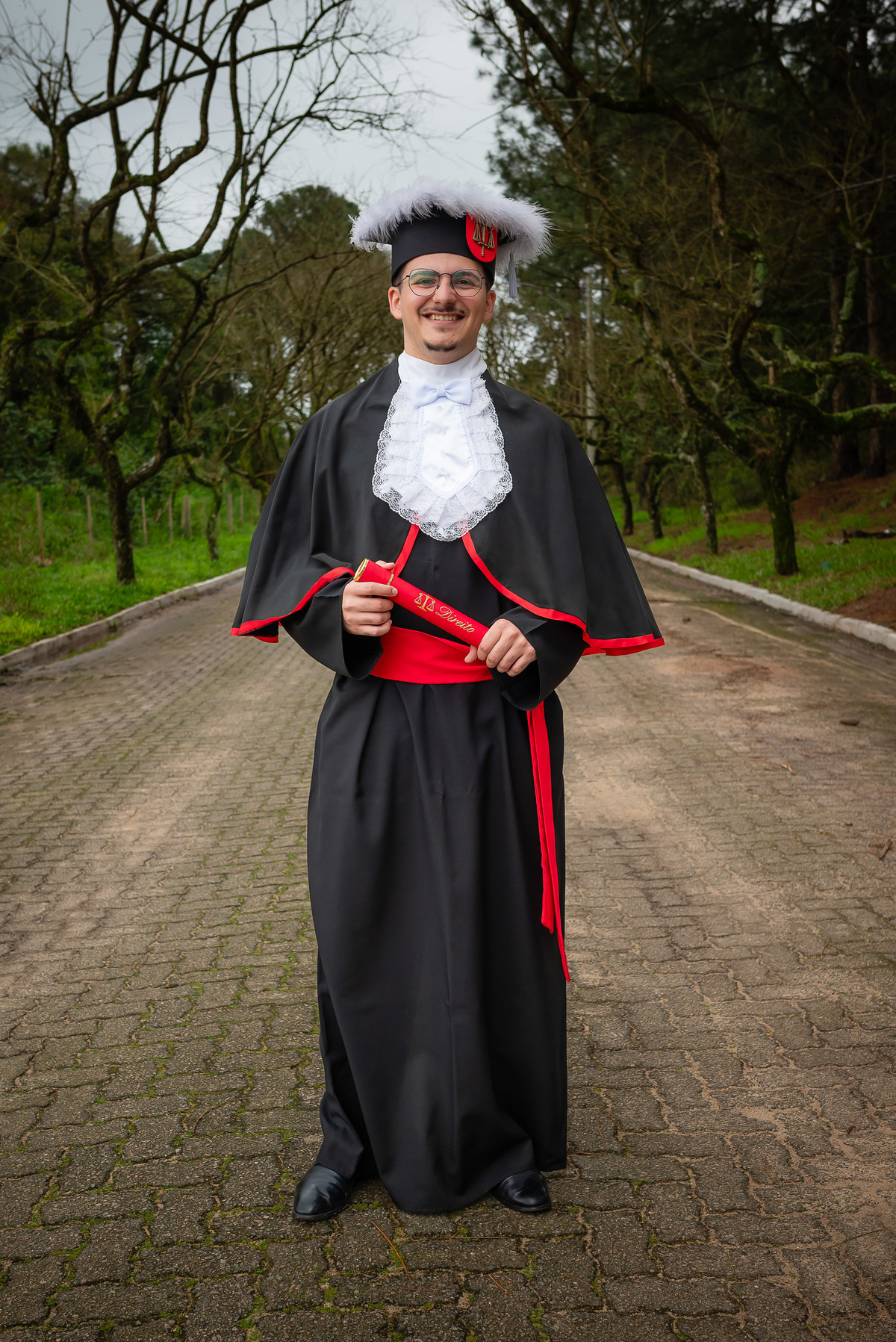 formatura - ensaio pré-formatura - Pedro - fotografia - recepção - celebração - sorrisos - emoção - diversão - cumplicidade - lembranças - toga - UCPEL - confiança - conquista - registro - Antonio Rocha Fotografias - Pelotas - Las Acácias