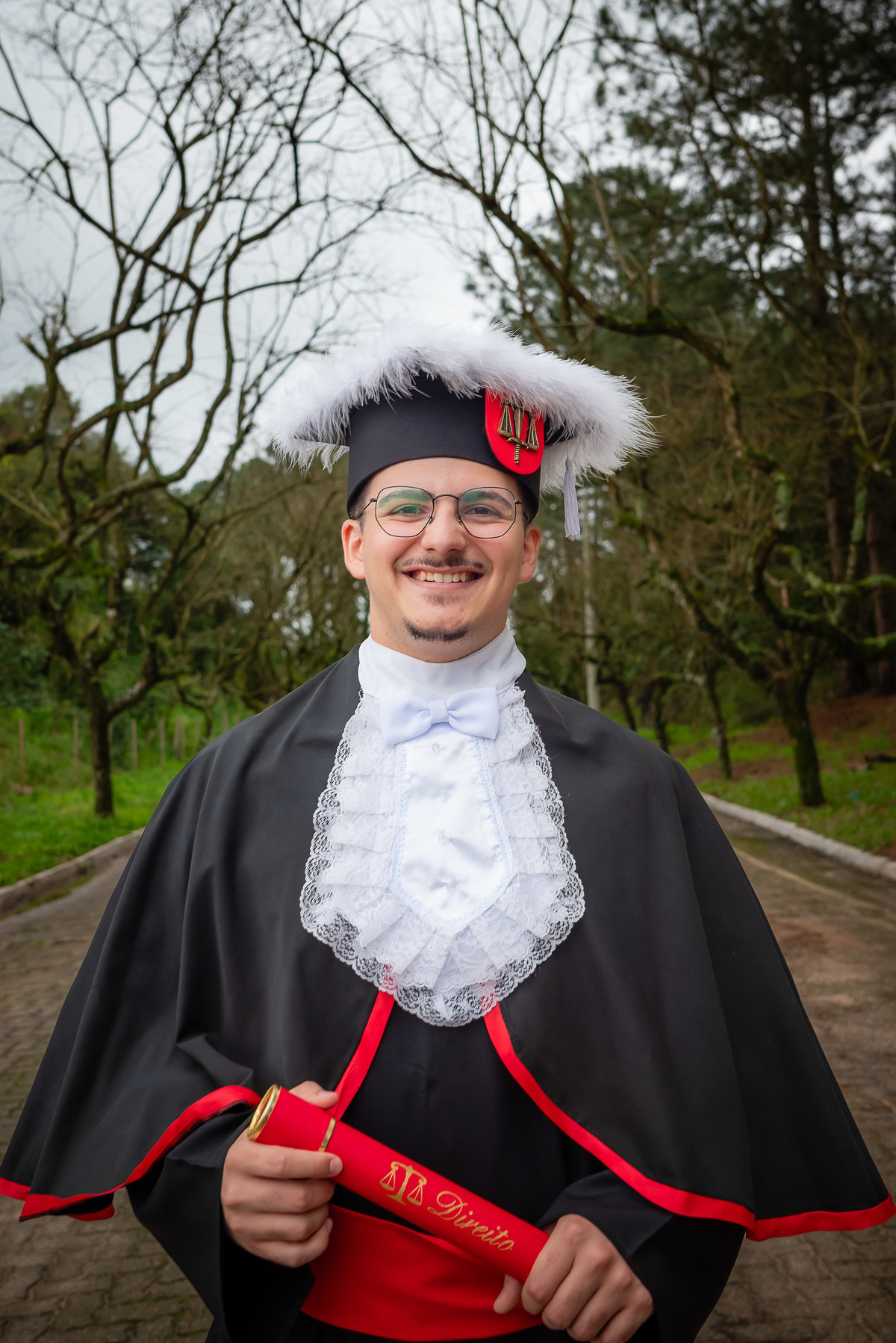 formatura - ensaio pré-formatura - Pedro - fotografia - recepção - celebração - sorrisos - emoção - diversão - cumplicidade - lembranças - toga - UCPEL - confiança - conquista - registro - Antonio Rocha Fotografias - Pelotas - Las Acácias