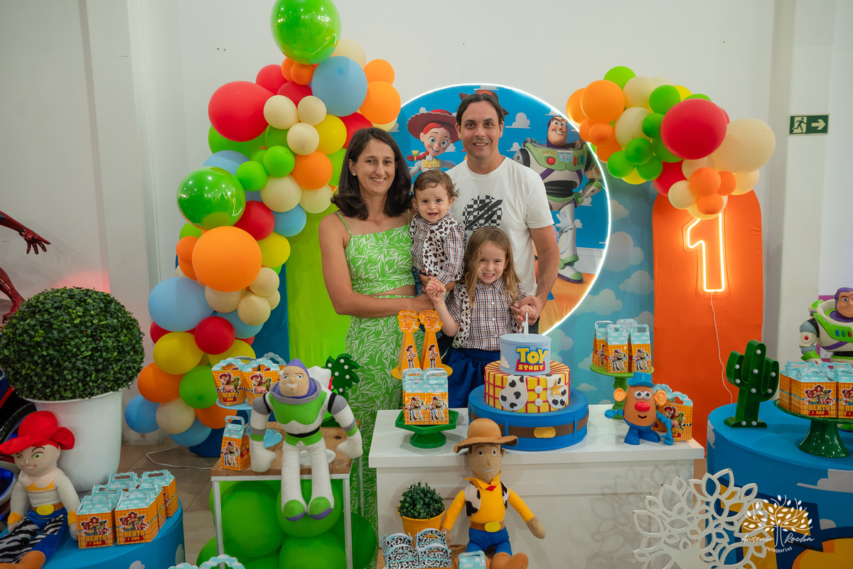 primeiro aninho - fotografia infantil - festa de aniversário - memórias inesquecíveis -toy story -  ensaio fotográfico - celebração especial - recordações - fotografia profissional - Antonio Rocha Fotografias - aniversário infantil Pelotas – Loly Pop