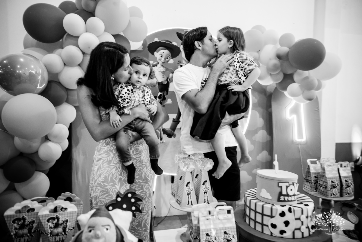 primeiro aninho - fotografia infantil - festa de aniversário - memórias inesquecíveis -toy story -  ensaio fotográfico - celebração especial - recordações - fotografia profissional - Antonio Rocha Fotografias - aniversário infantil Pelotas – Loly Pop