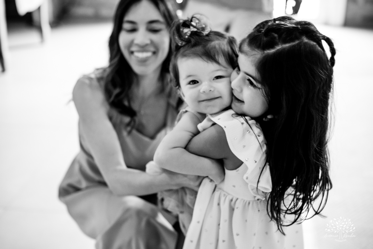 Laura - primeiro aninho - bebê arco-íris - aniversário infantil - festa em casa - Quinta Dom Manuel - família - alegria - emoção - churrasco - amigos - diversão - piscina - animação infantil - fotografia de aniversário - Antonio Rocha Fotografias -Pelotas