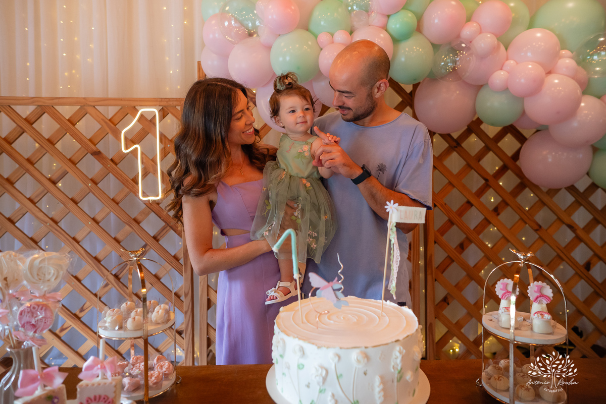 Laura - primeiro aninho - bebê arco-íris - aniversário infantil - festa em casa - Quinta Dom Manuel - família - alegria - emoção - churrasco - amigos - diversão - piscina - animação infantil - fotografia de aniversário - Antonio Rocha Fotografias -Pelotas