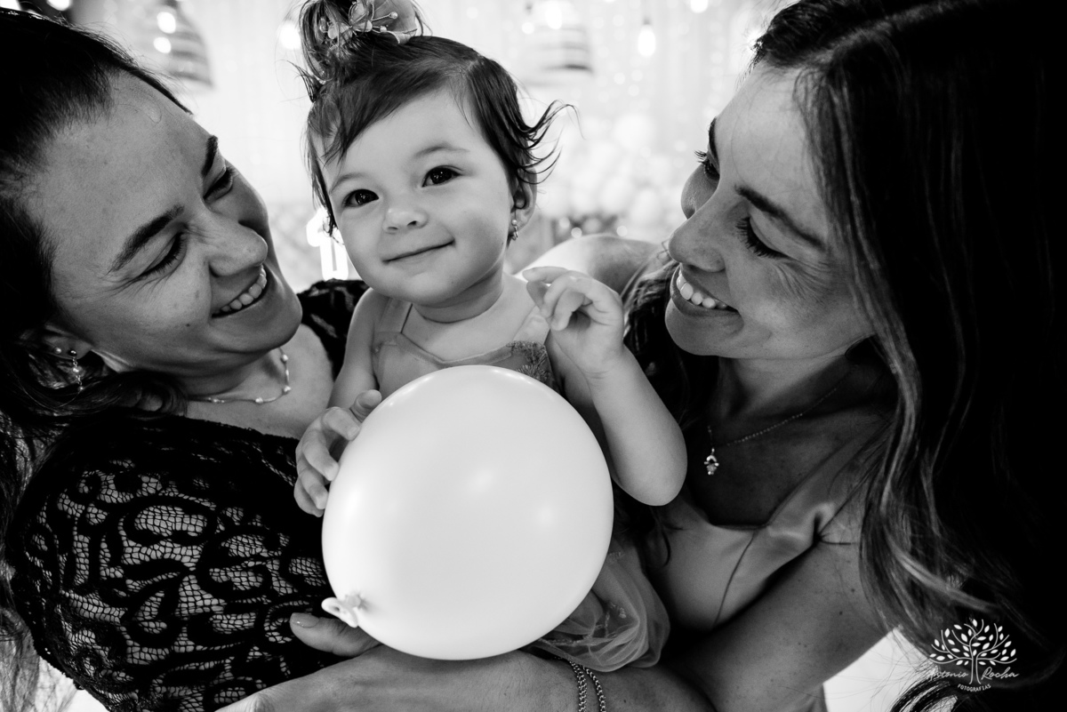 Laura - primeiro aninho - bebê arco-íris - aniversário infantil - festa em casa - Quinta Dom Manuel - família - alegria - emoção - churrasco - amigos - diversão - piscina - animação infantil - fotografia de aniversário - Antonio Rocha Fotografias -Pelotas