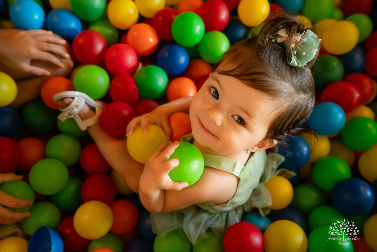 Laura - primeiro aninho - bebê arco-íris - aniversário infantil - festa em casa - Quinta Dom Manuel - família - alegria - emoção - churrasco - amigos - diversão - piscina - animação infantil - fotografia de aniversário - Antonio Rocha Fotografias -Pelotas