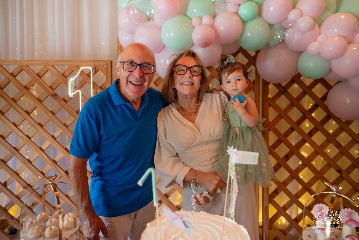 Laura - primeiro aninho - bebê arco-íris - aniversário infantil - festa em casa - Quinta Dom Manuel - família - alegria - emoção - churrasco - amigos - diversão - piscina - animação infantil - fotografia de aniversário - Antonio Rocha Fotografias -Pelotas