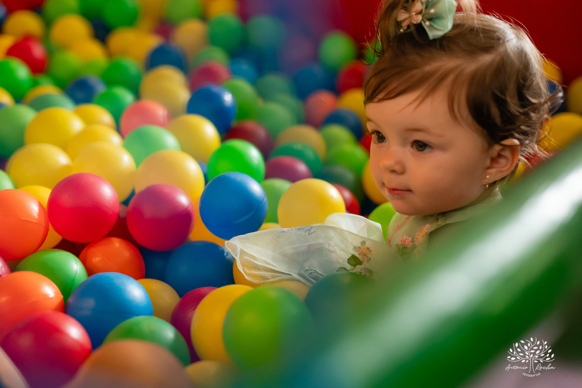 Laura - primeiro aninho - bebê arco-íris - aniversário infantil - festa em casa - Quinta Dom Manuel - família - alegria - emoção - churrasco - amigos - diversão - piscina - animação infantil - fotografia de aniversário - Antonio Rocha Fotografias -Pelotas