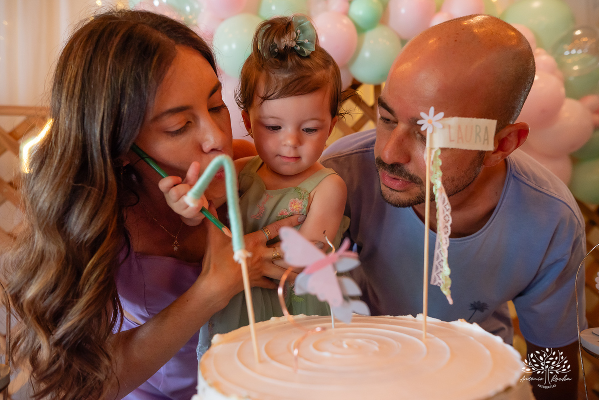 Laura - primeiro aninho - bebê arco-íris - aniversário infantil - festa em casa - Quinta Dom Manuel - família - alegria - emoção - churrasco - amigos - diversão - piscina - animação infantil - fotografia de aniversário - Antonio Rocha Fotografias -Pelotas