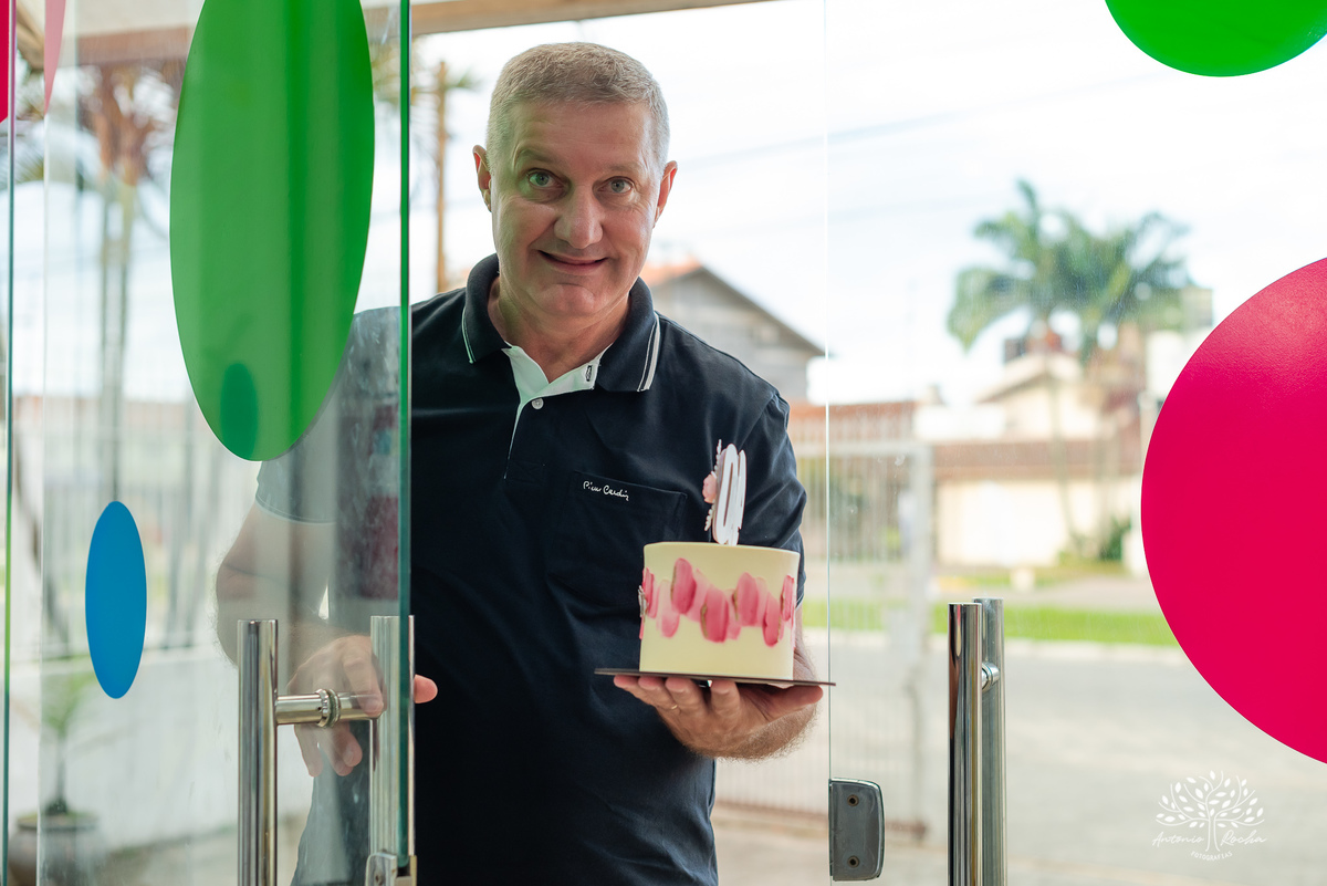 4 anos - aniversário infantil - festa temática - Bob Esponja - álbum de memórias - diversão - amiguinhos - personagens - parabéns - família - fotografia infantil - registros inesquecíveis - lembranças - confiança - Antonio Rocha Fotografias - Pelotas