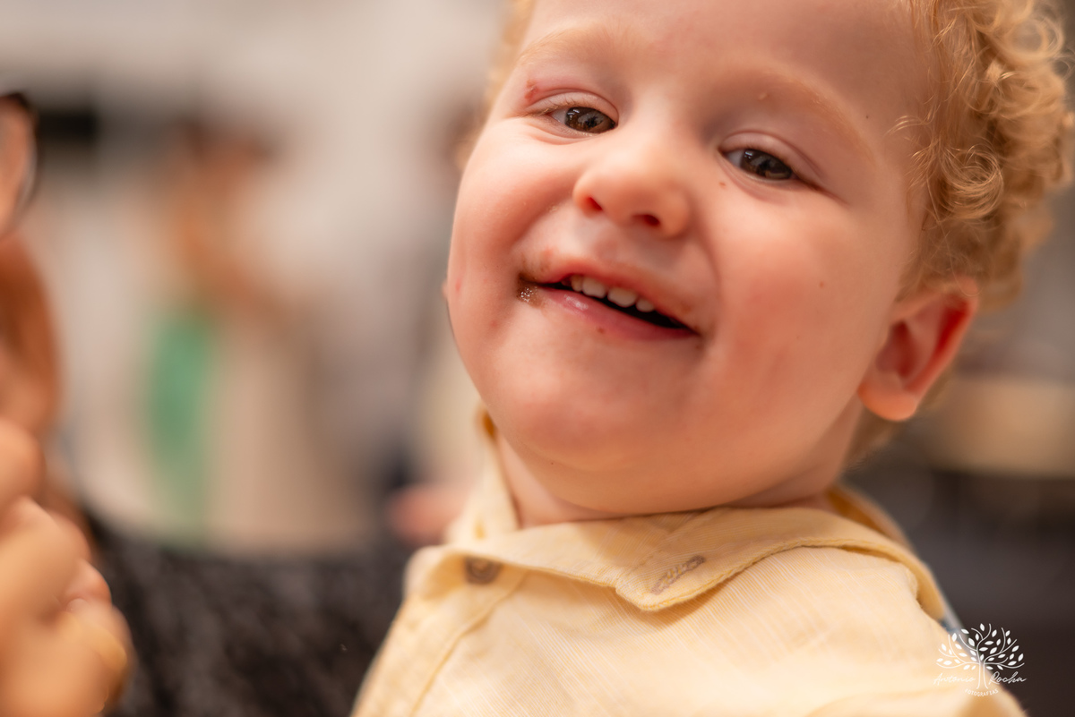 festa infantil - aniversário - fotografia de família - dinossauros - diversão - irmãos - celebração - alegria - Prof. Tiago - música ao vivo - decoração temática - fotografia profissional - lembranças inesquecíveis - Antonio Rocha fotografias - Pelotas