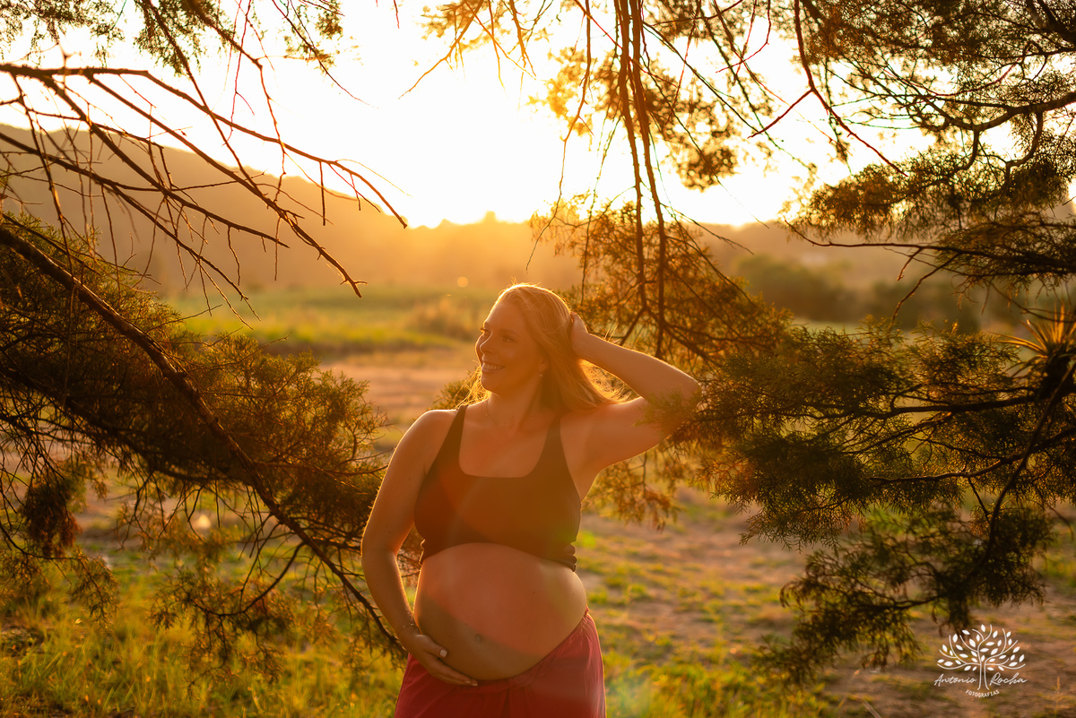 ensaio gestante - fotografia de família - espera do Caio - ensaio ao entardecer - vinícola Nardello - Antonio Rocha Fotografias – Pelotas -  fotografia com emoção - Bento e Caio - gestação cheia de amor - ensaio fotográfico – ensaio externo – livro fotos